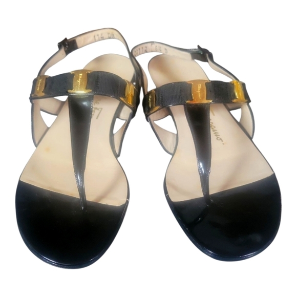 Salvatore Ferragamo Women's Vintage Black Patent Leather Thong Sandals Sz 6 1/2B